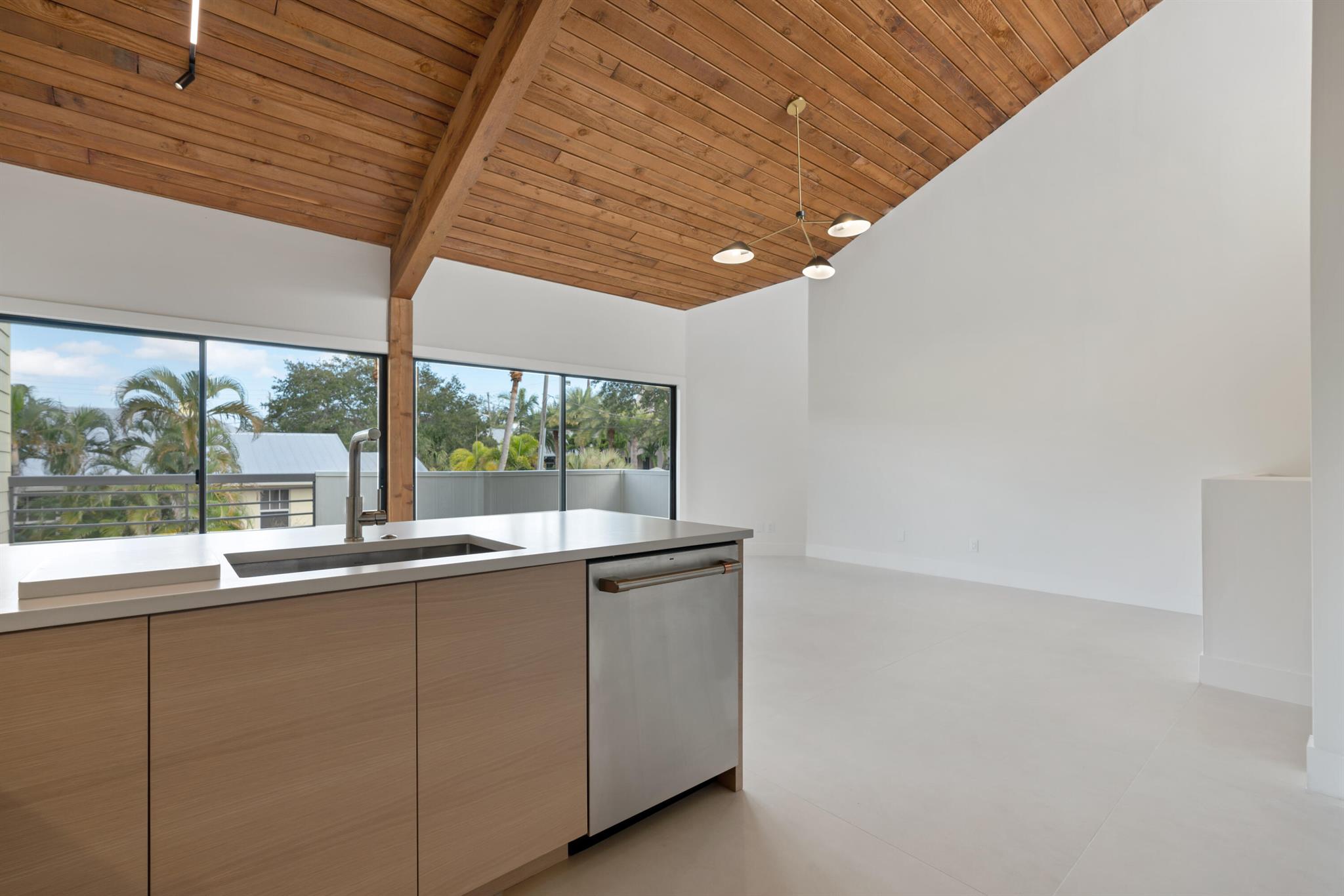 Stuart Executive Court - Residential Lease
