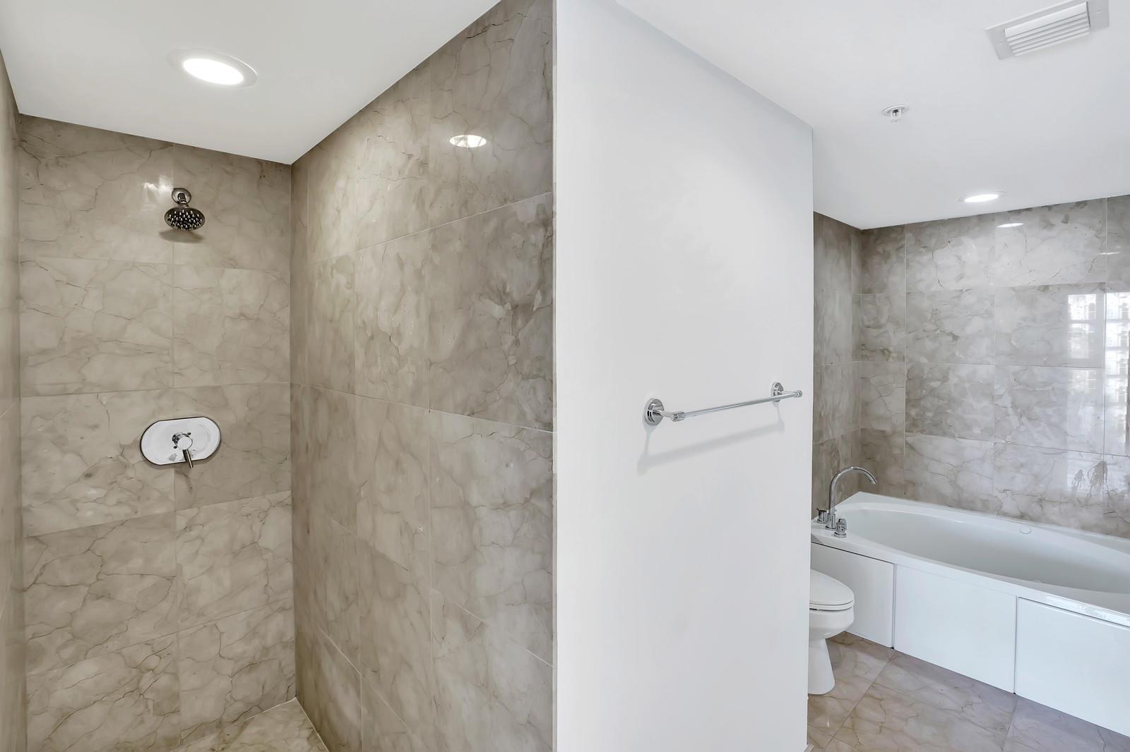 CITYPLACE SOUTH TOWER CON - Residential Lease