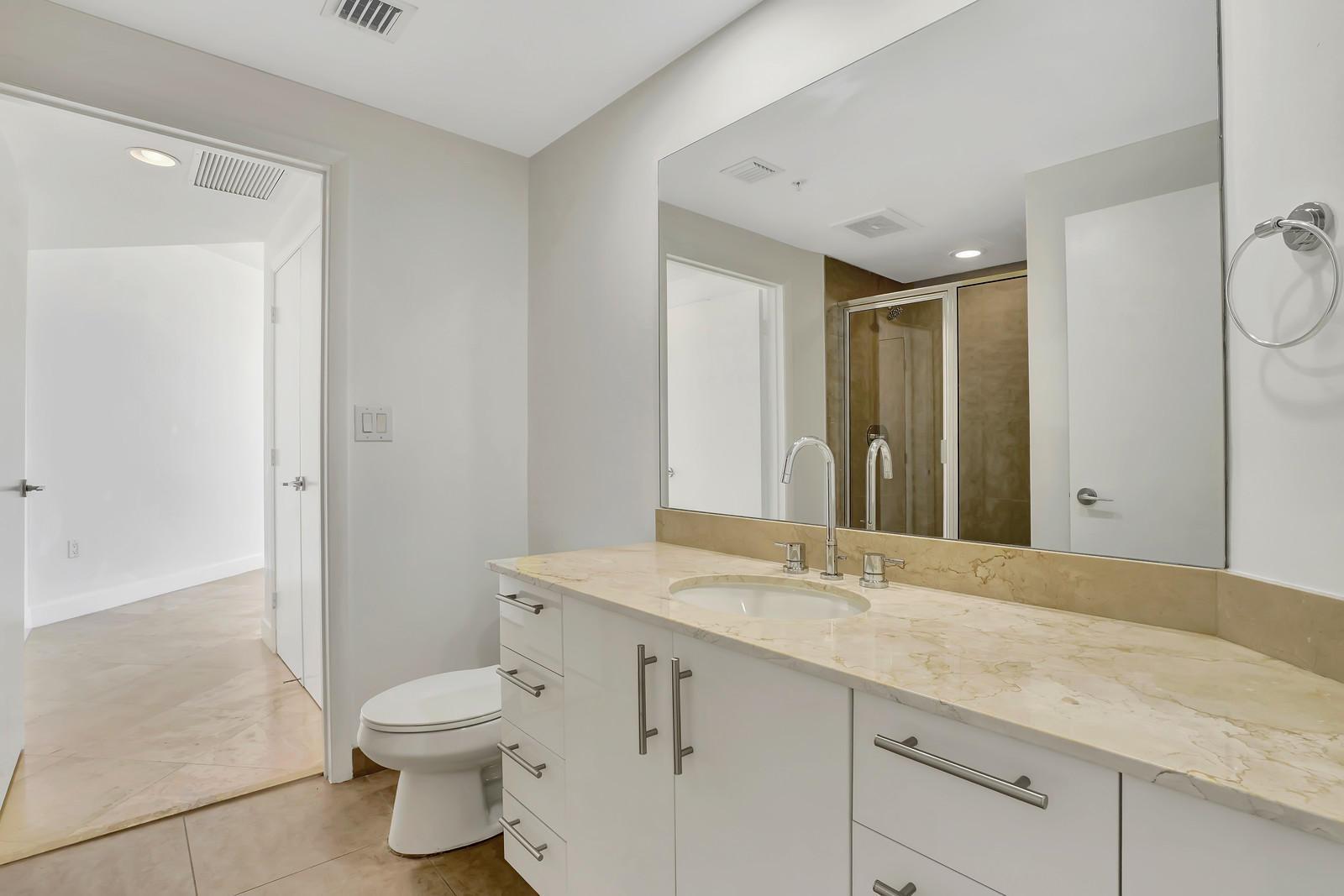 CITYPLACE SOUTH TOWER CON - Residential Lease