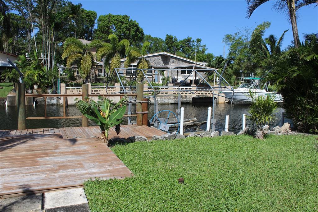 Hollywood Isles 33-50 B - Residential