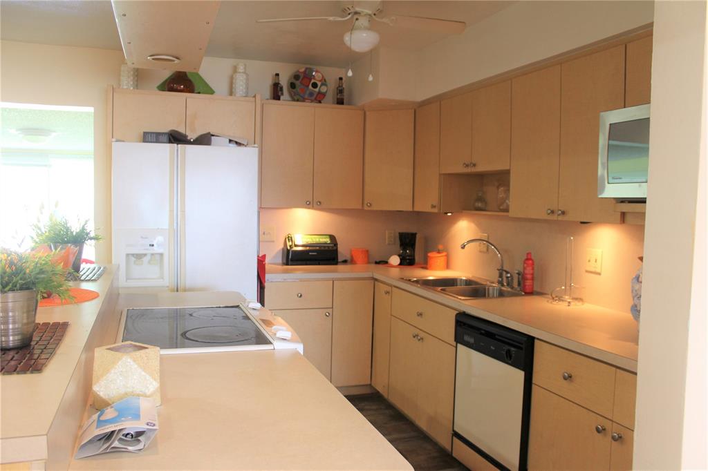 Hollywood Isles 33-50 B - Residential