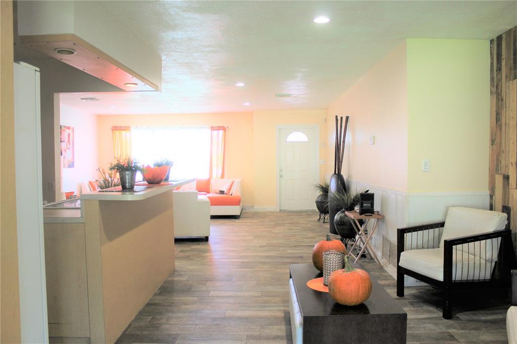 Hollywood Isles 33-50 B - Residential