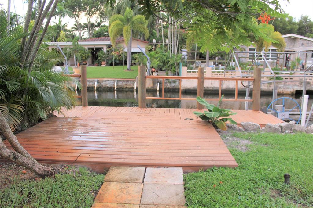 Hollywood Isles 33-50 B - Residential