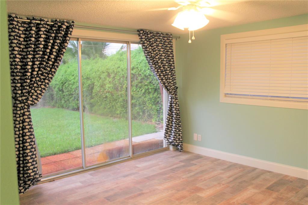 Hollywood Isles 33-50 B - Residential