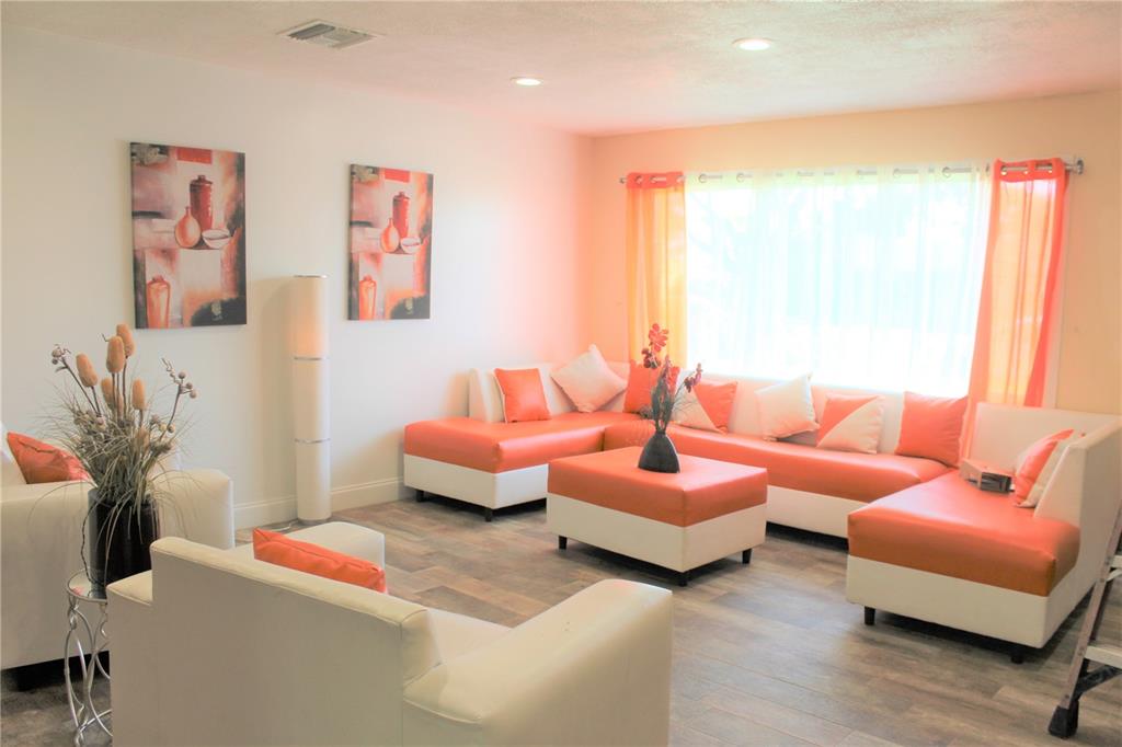 Hollywood Isles 33-50 B - Residential