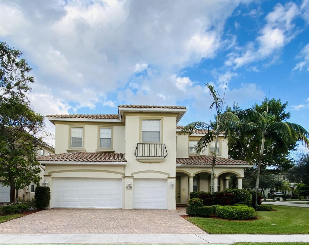 Photo of 630 Triana Street, West Palm Beach, FL 33413 (MLS # R10776915)