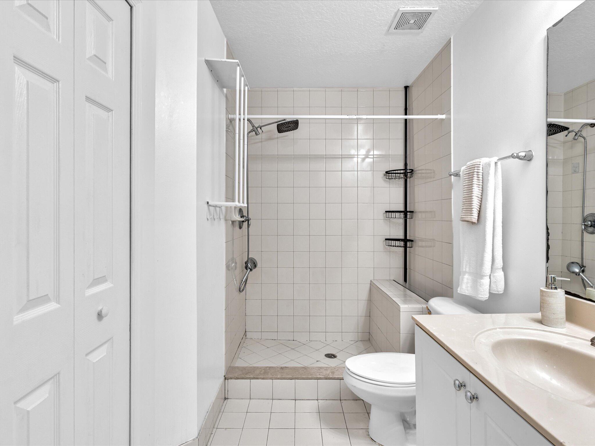 BAYFRONT OF BOYNTON BEACH CONDO - Residential