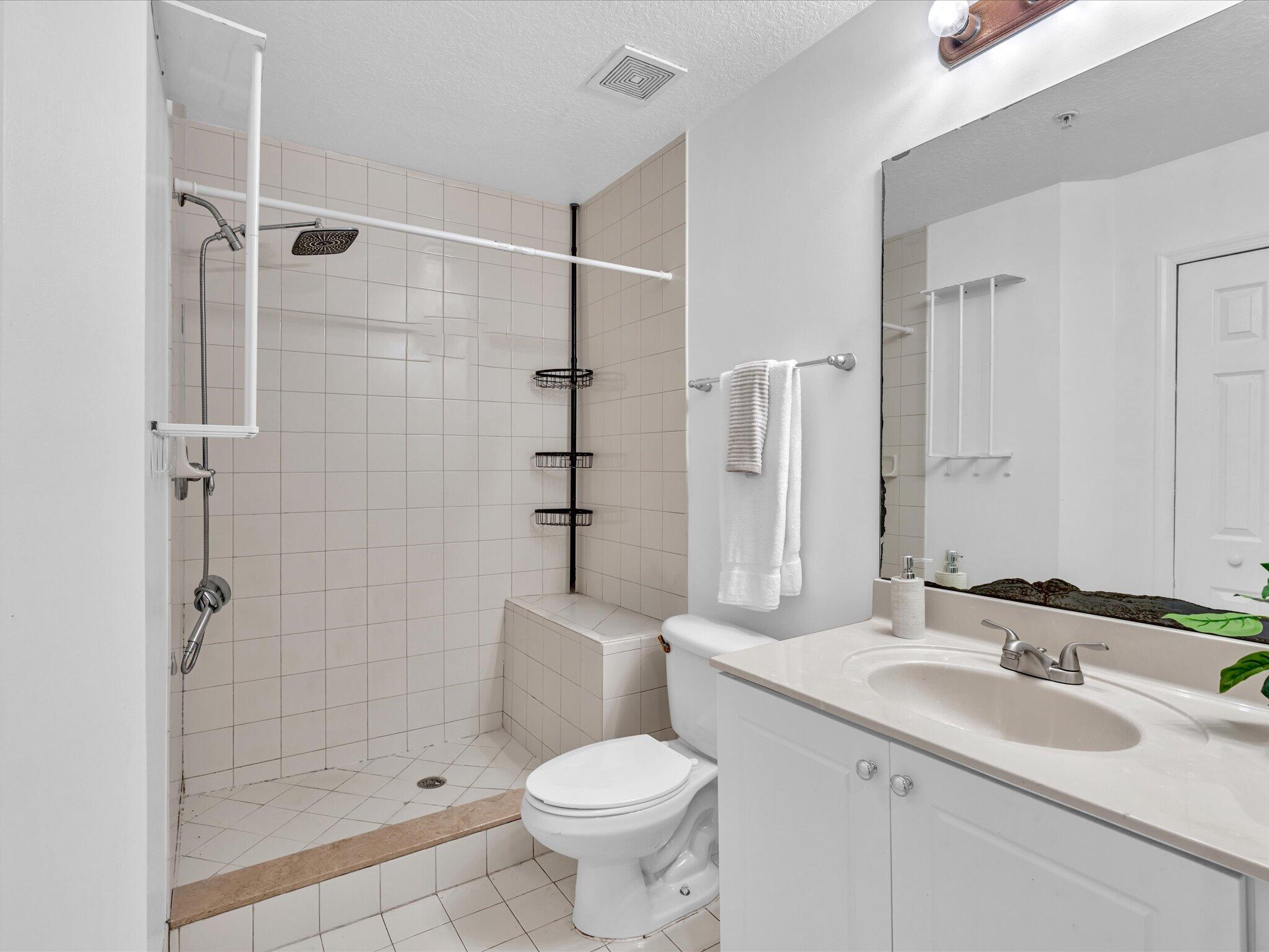 BAYFRONT OF BOYNTON BEACH CONDO - Residential