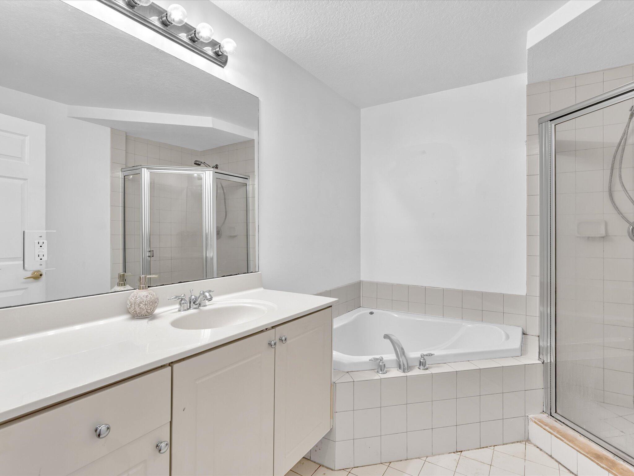 BAYFRONT OF BOYNTON BEACH CONDO - Residential