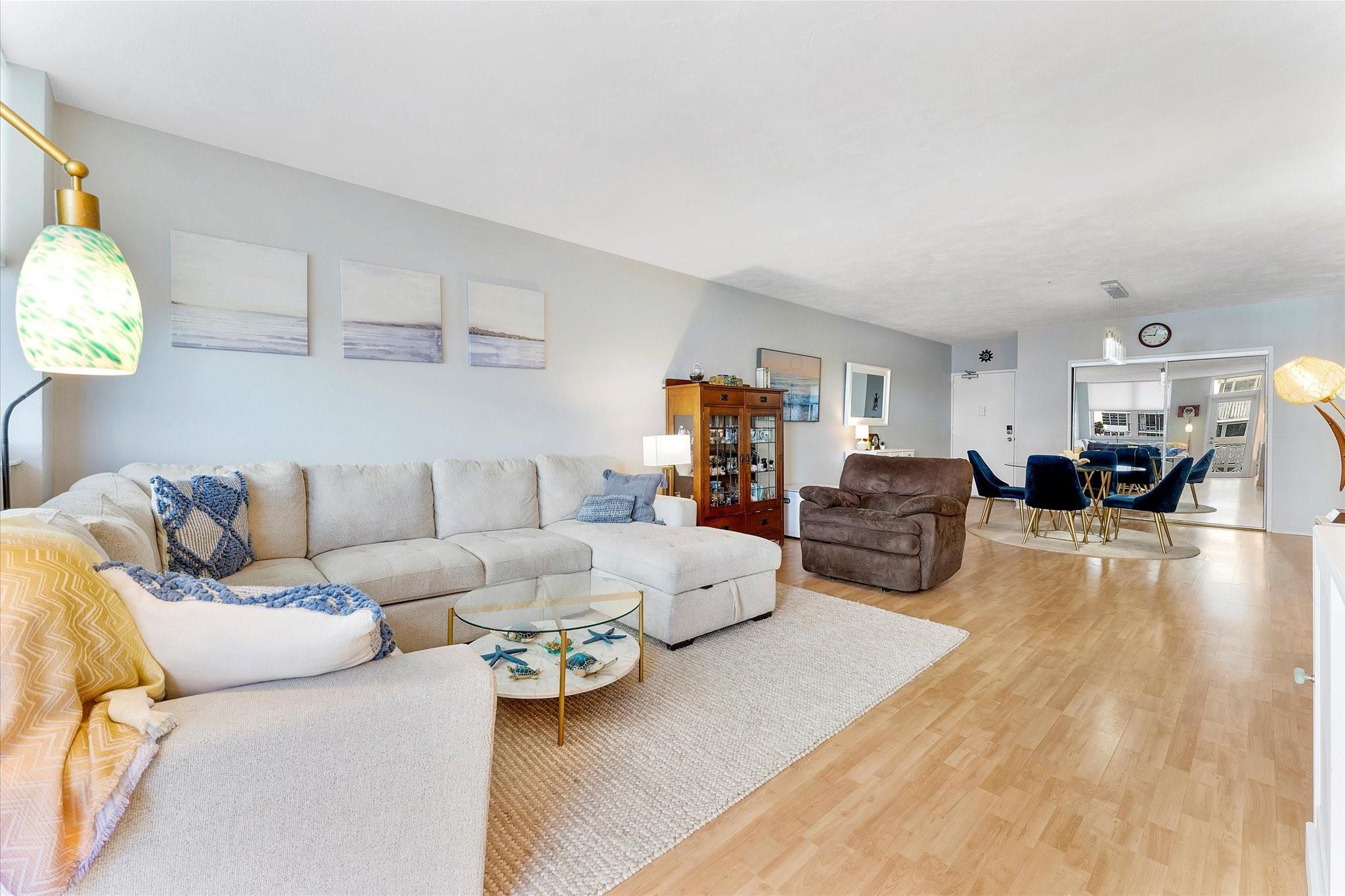 GALT TOWERS - Residential