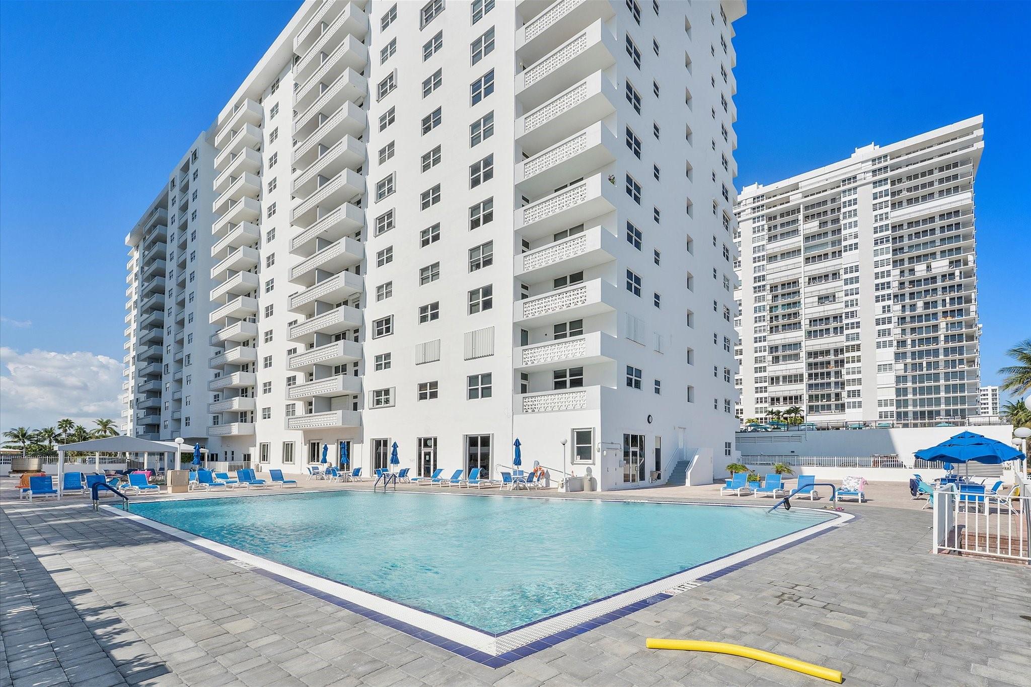 GALT TOWERS - Residential