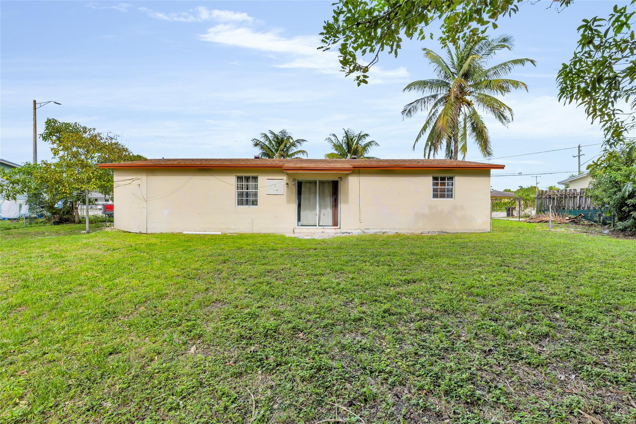 Lauderdale Villas 29-37 B - Residential