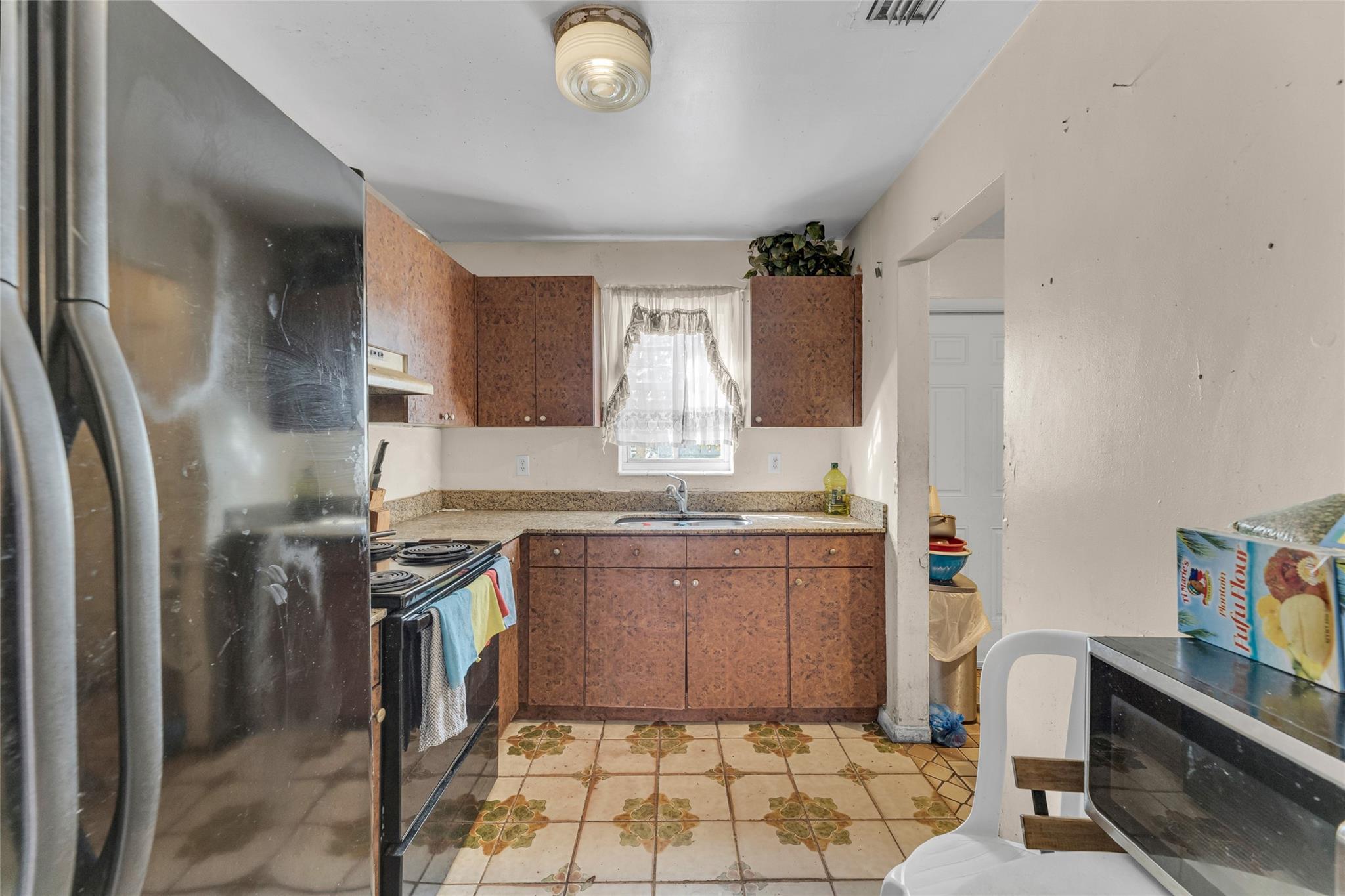 Lauderdale Villas 29-37 B - Residential