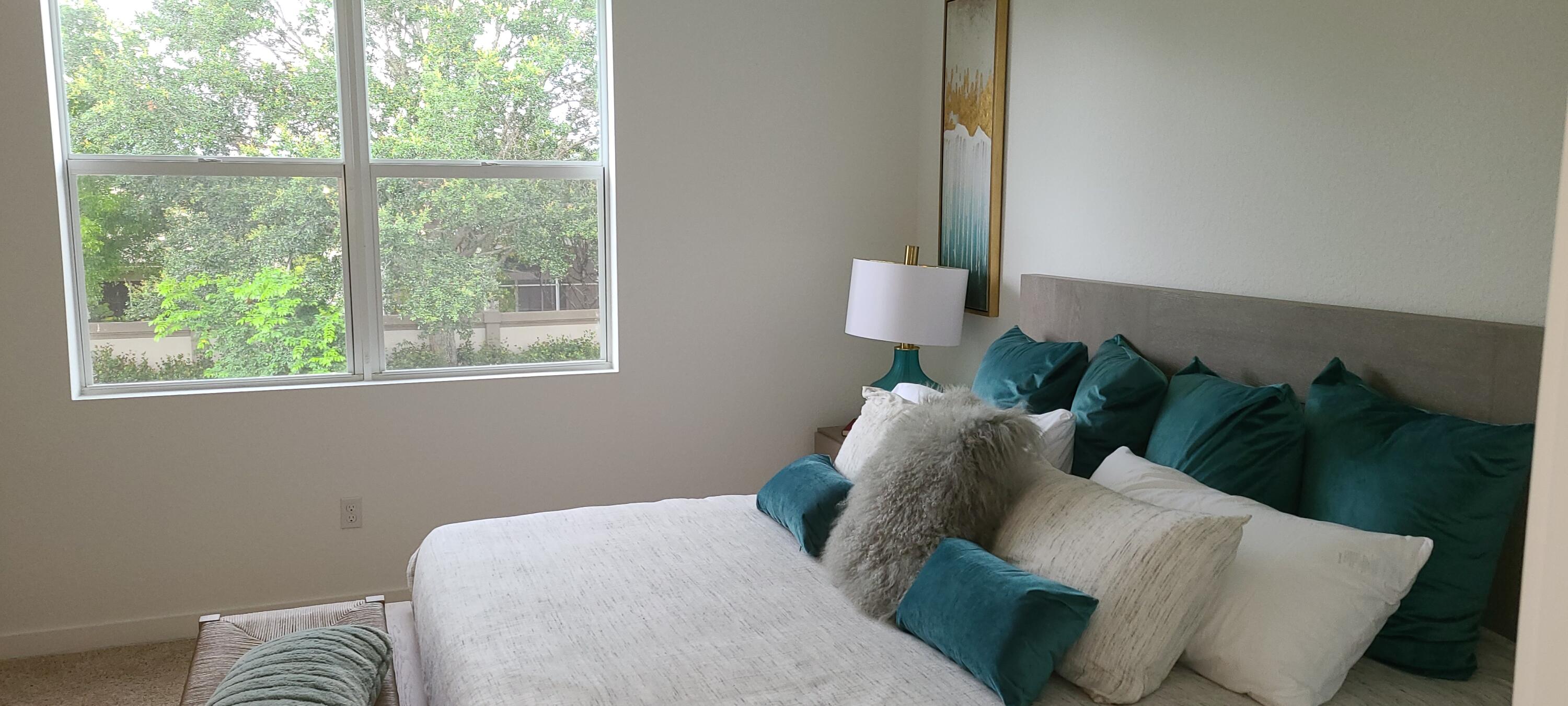 TOWN COMMONS PUD REPLAT - Residential Lease