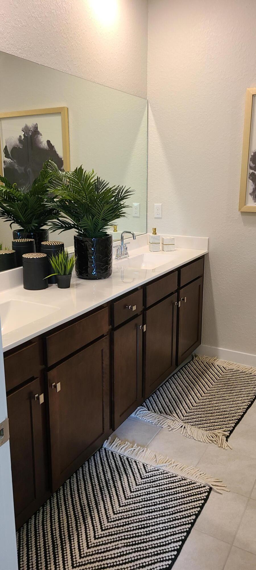 TOWN COMMONS PUD REPLAT - Residential Lease