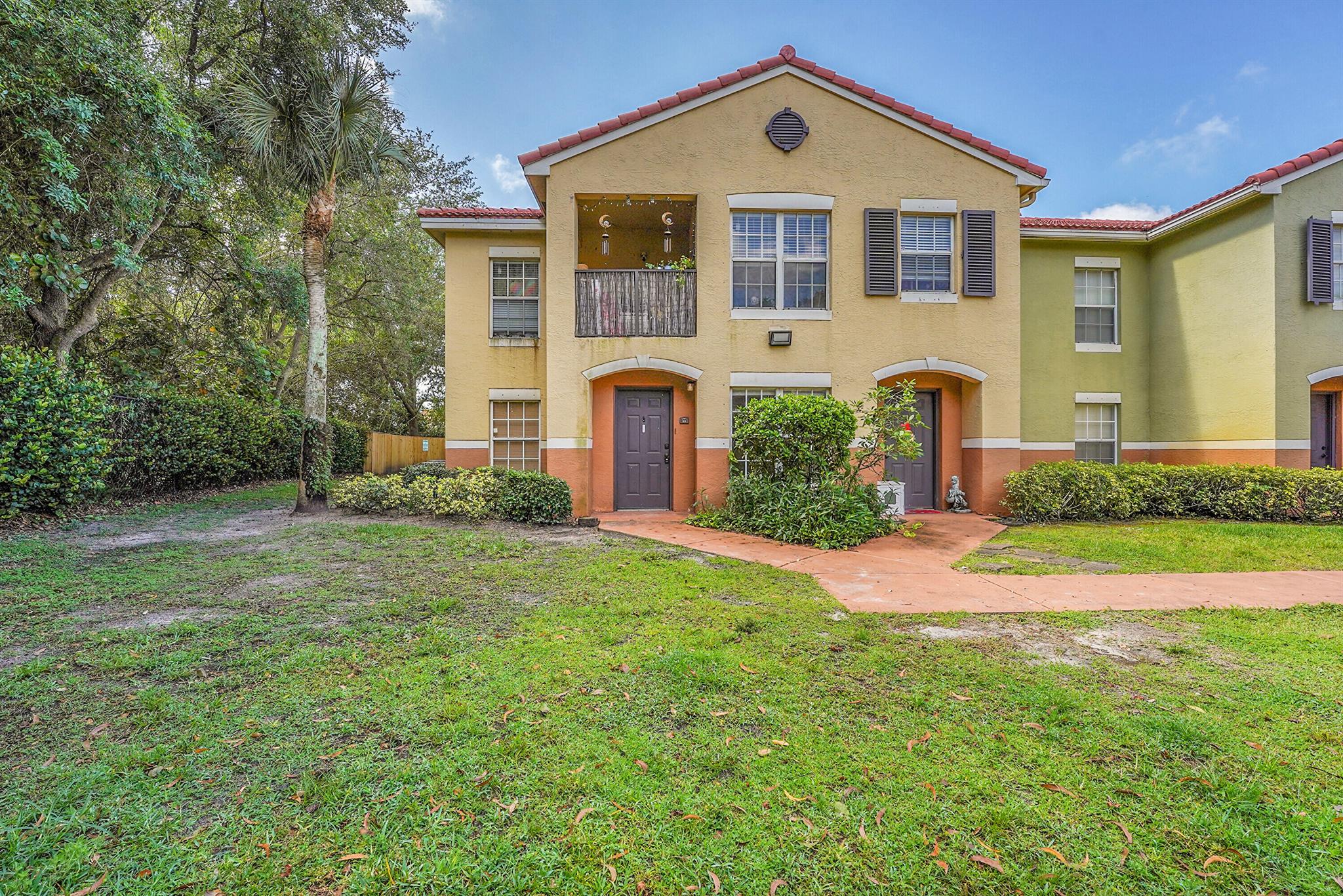 Spacious 2 bedroom 2 bathroom apartment with laundry and storage inside unit. Gated community great location