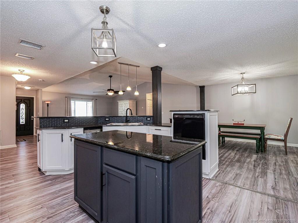 PORT ST LUCIE SECTION 15 - Residential