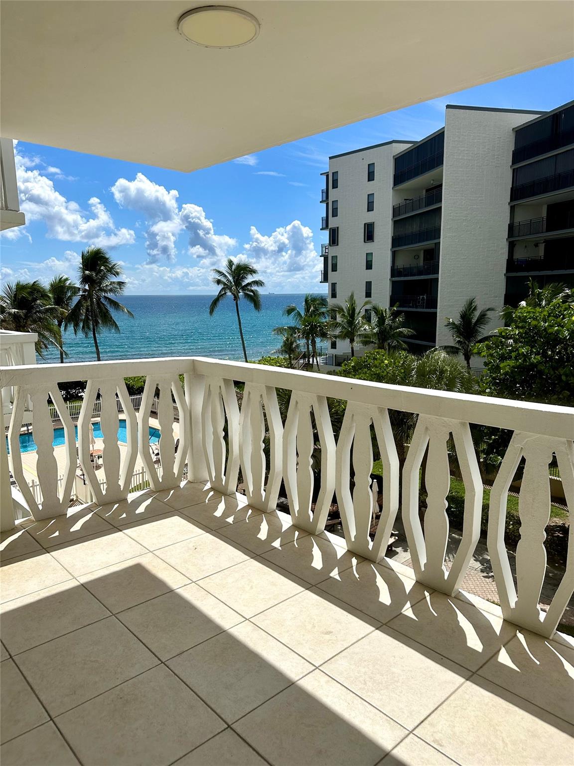 Hillsboro Windsor Condo - Residential Lease