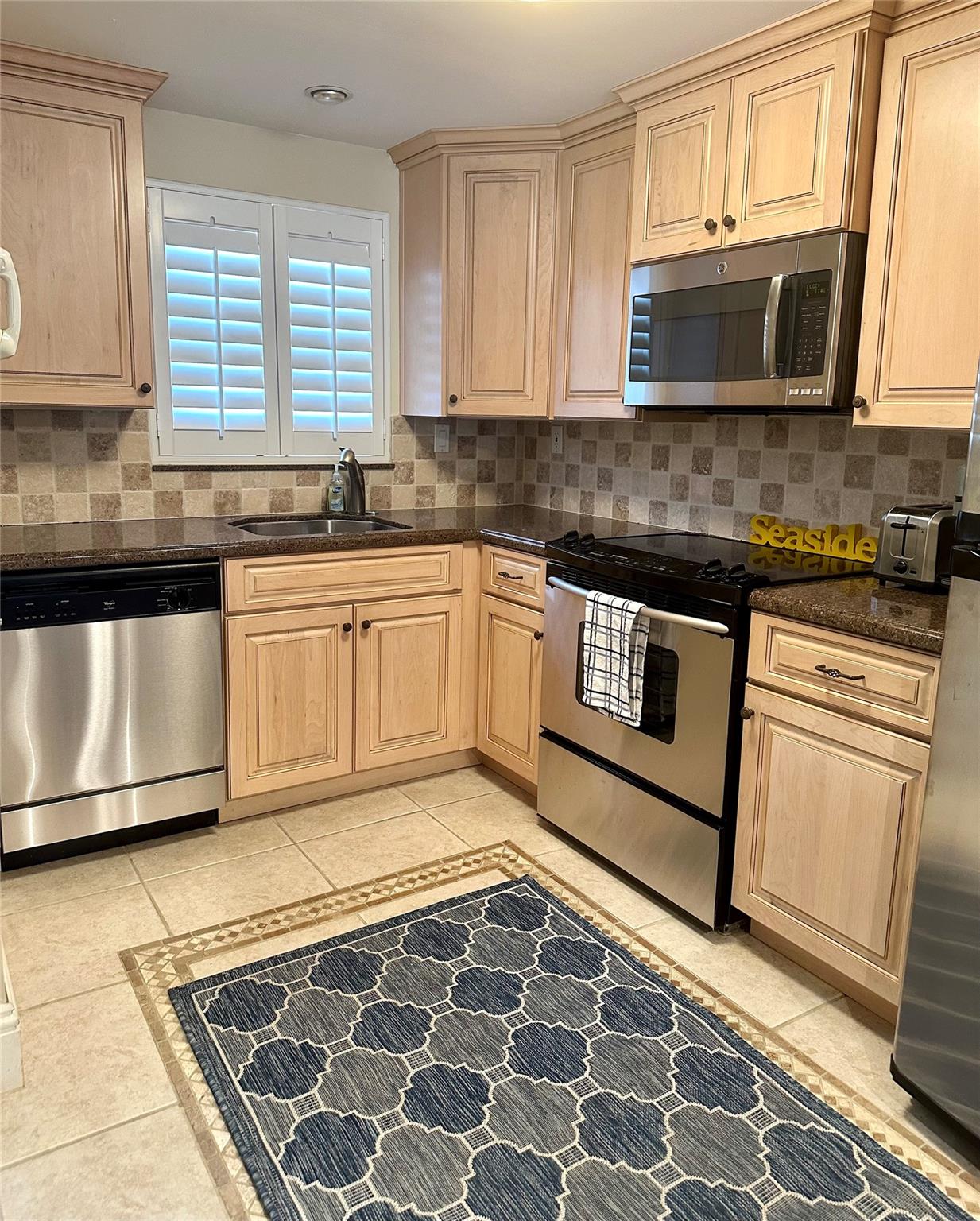 Hillsboro Windsor Condo - Residential Lease