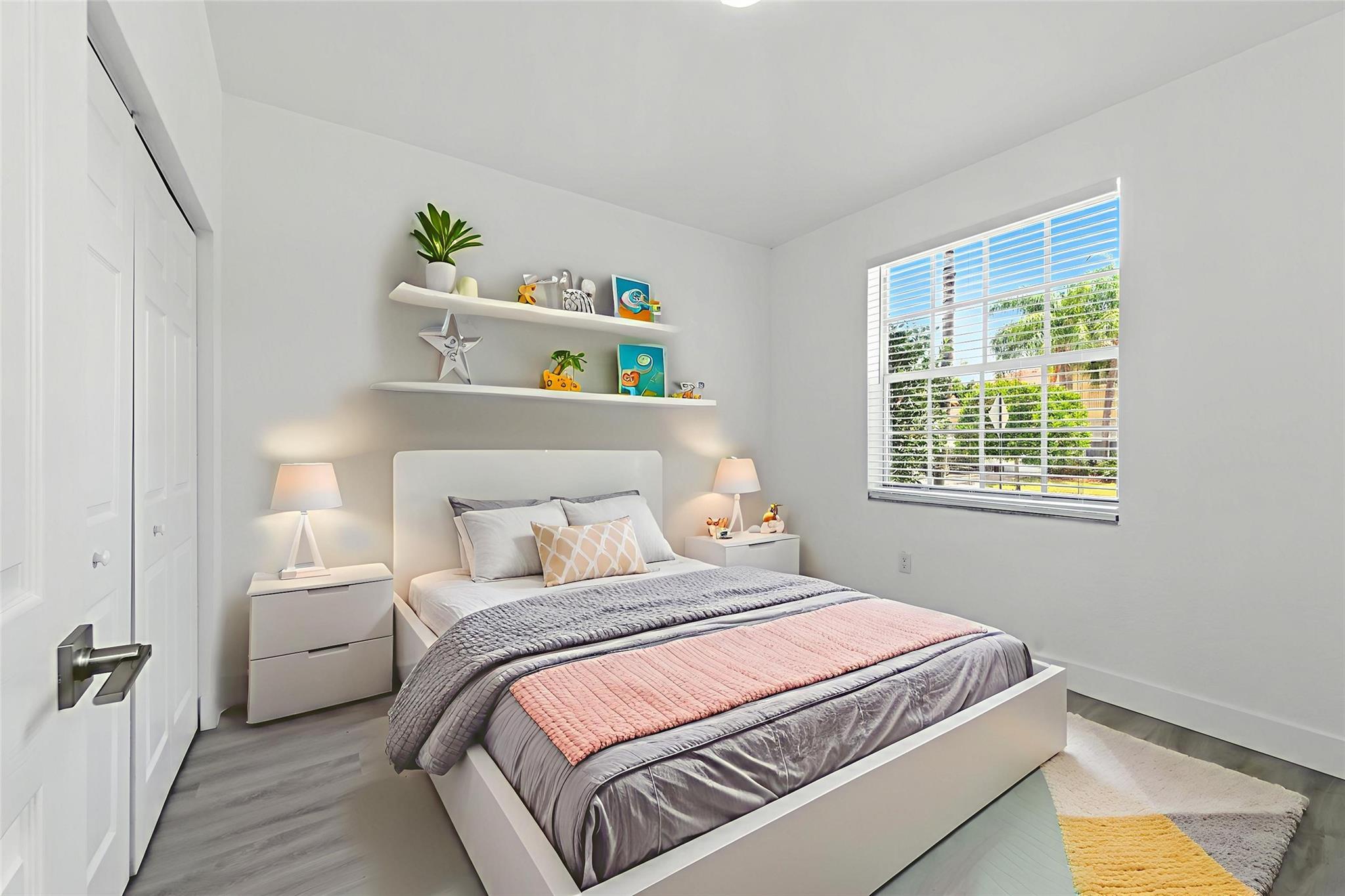 GRAND KEY _ Sunset Lakes - Residential Lease