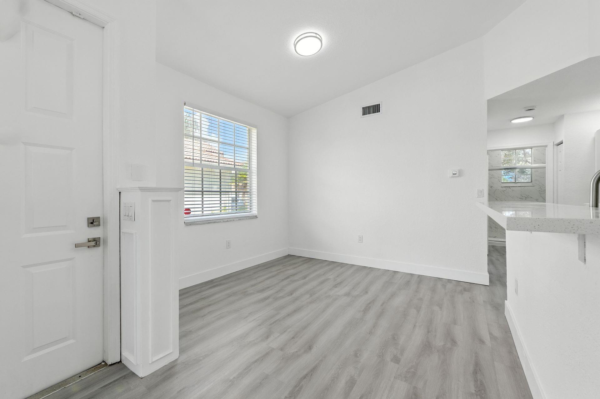 GRAND KEY _ Sunset Lakes - Residential Lease