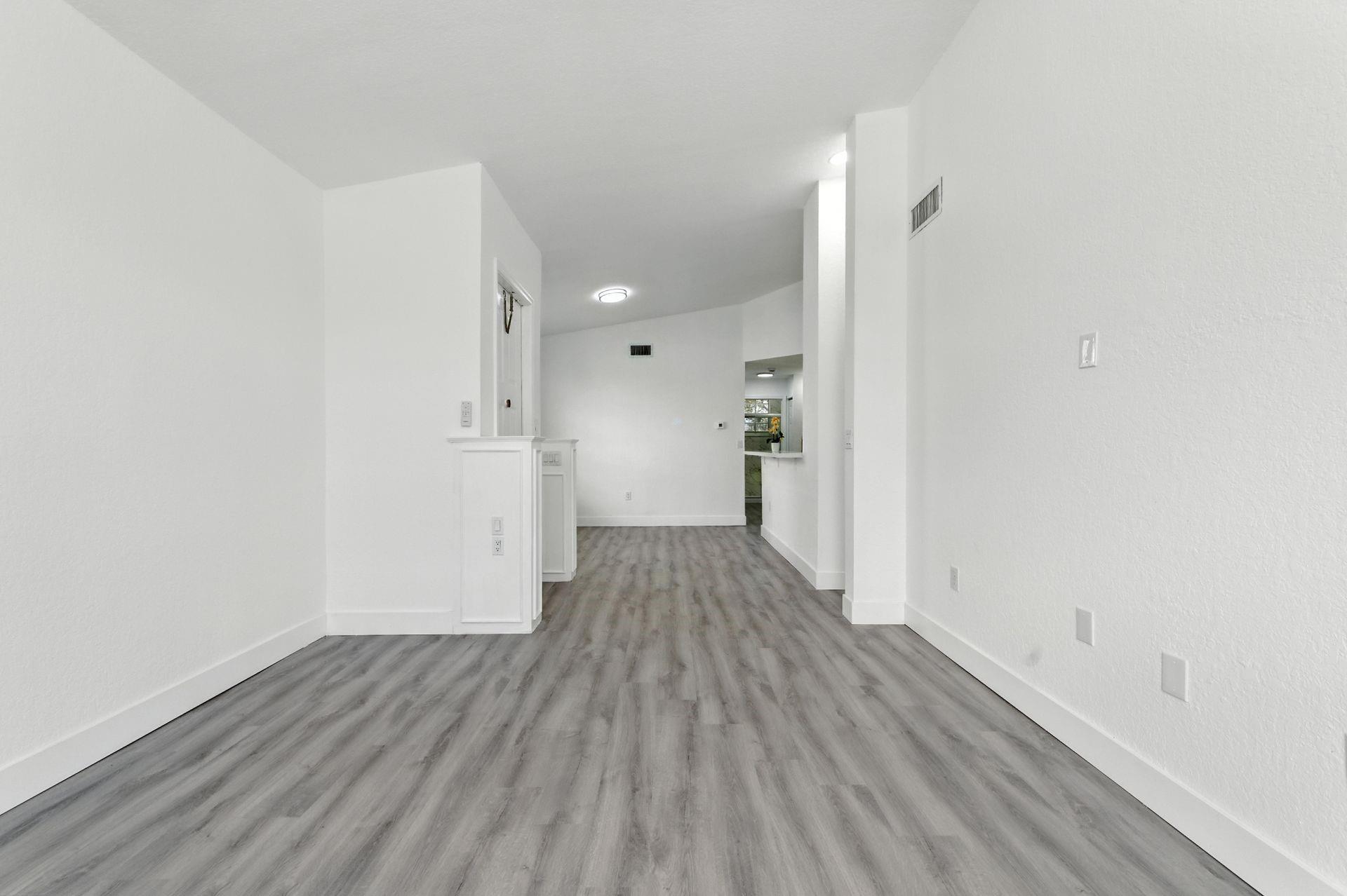 GRAND KEY _ Sunset Lakes - Residential Lease