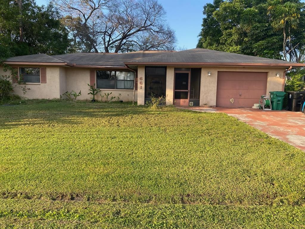 Photo of 661 SE Starfish Avenue, Port St Lucie, FL 34983 (MLS # R10874836)