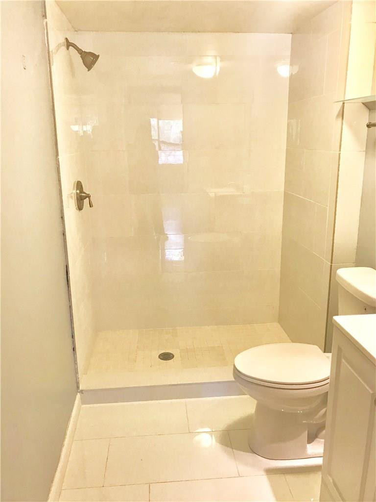 Summerbreeze Condo - Residential Lease