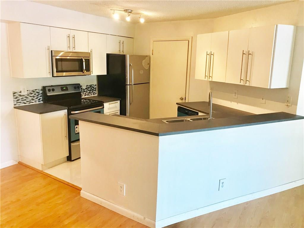 Summerbreeze Condo - Residential Lease