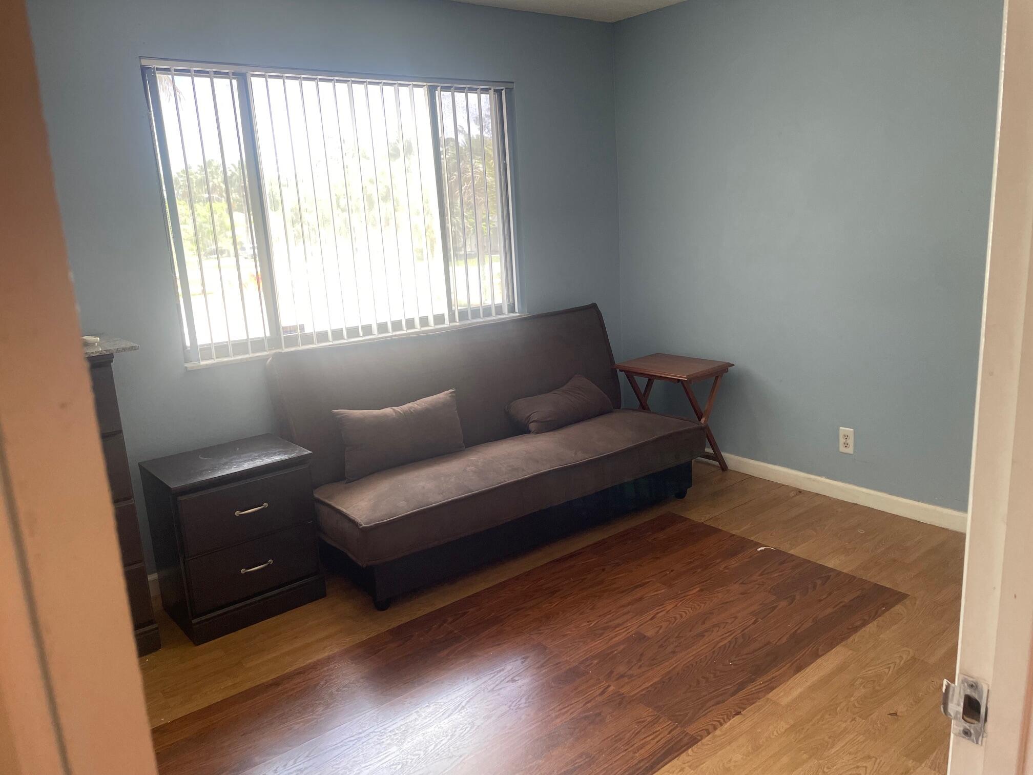 ROYAL VILLAGE TOWNHOUSES COND - Residential