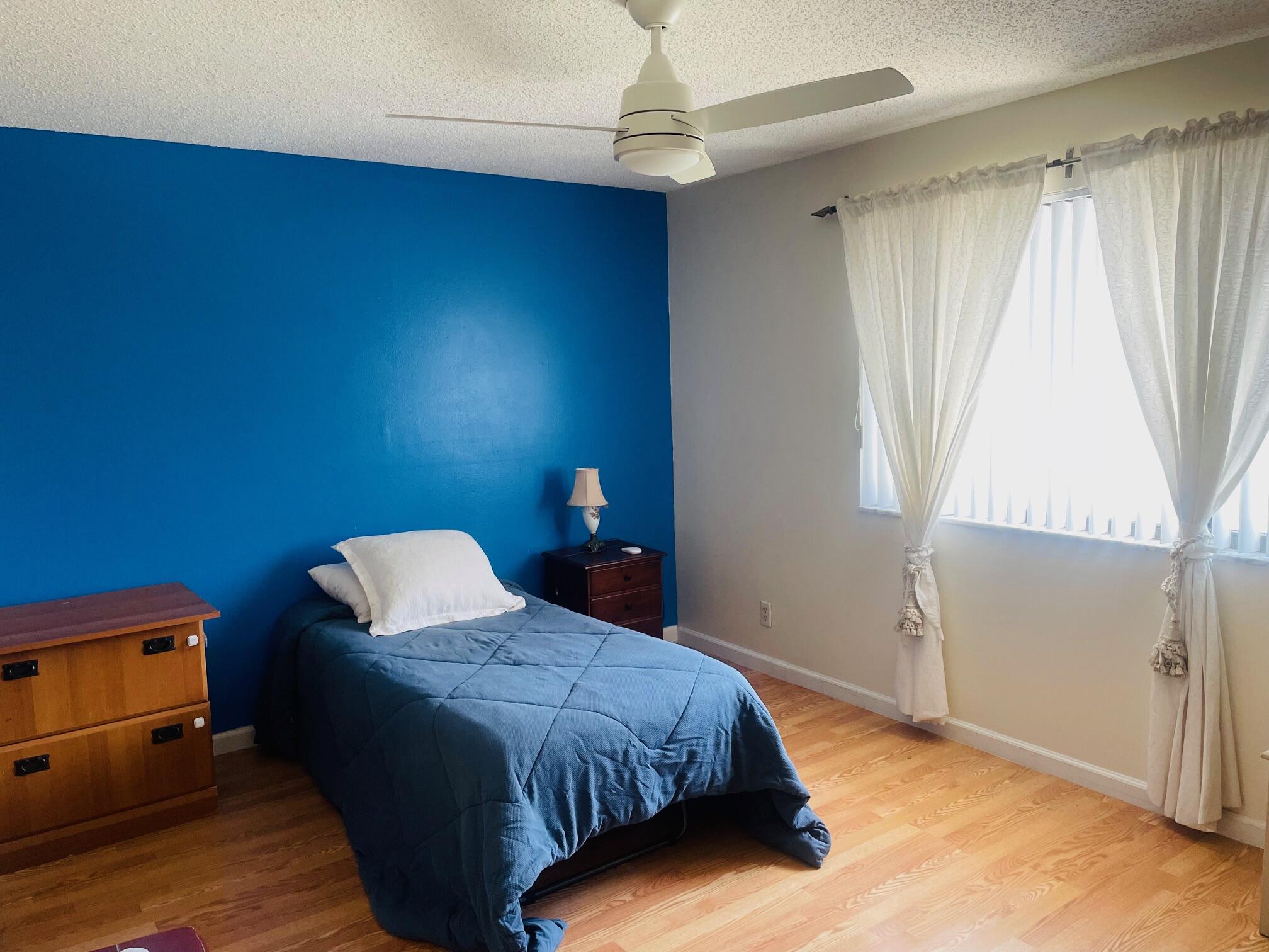 ROYAL VILLAGE TOWNHOUSES COND - Residential