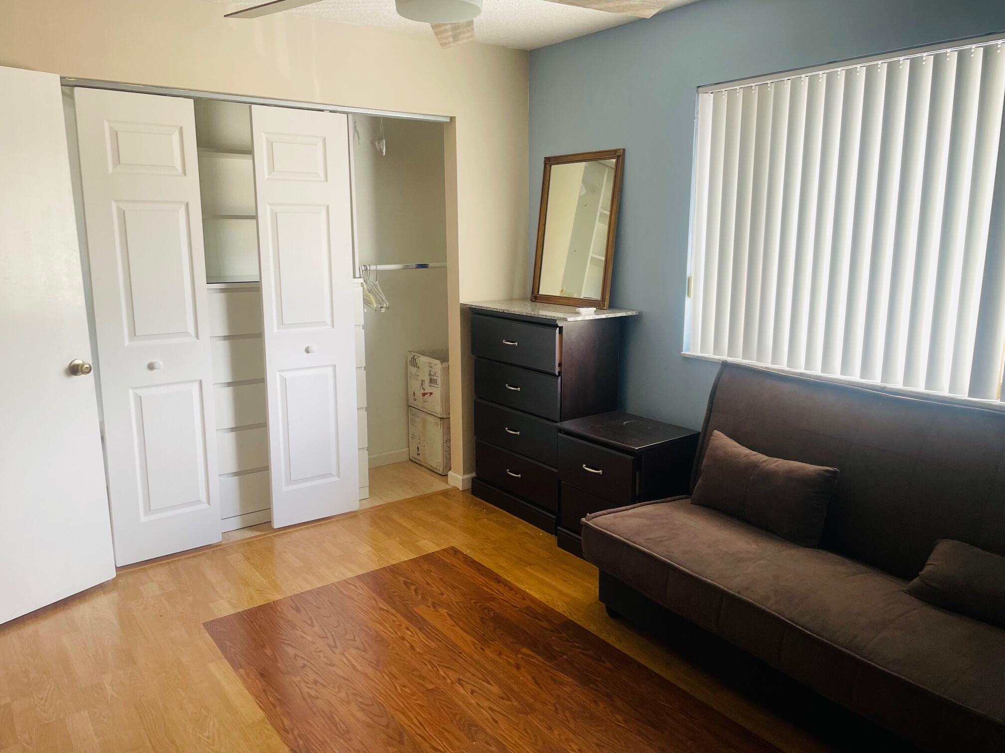 ROYAL VILLAGE TOWNHOUSES COND - Residential