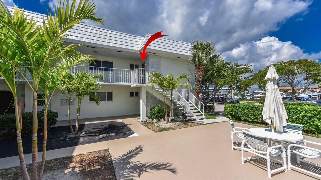 Photo of 118 Yacht Club Drive #8, North Palm Beach, FL 33408 (MLS # R10922487)