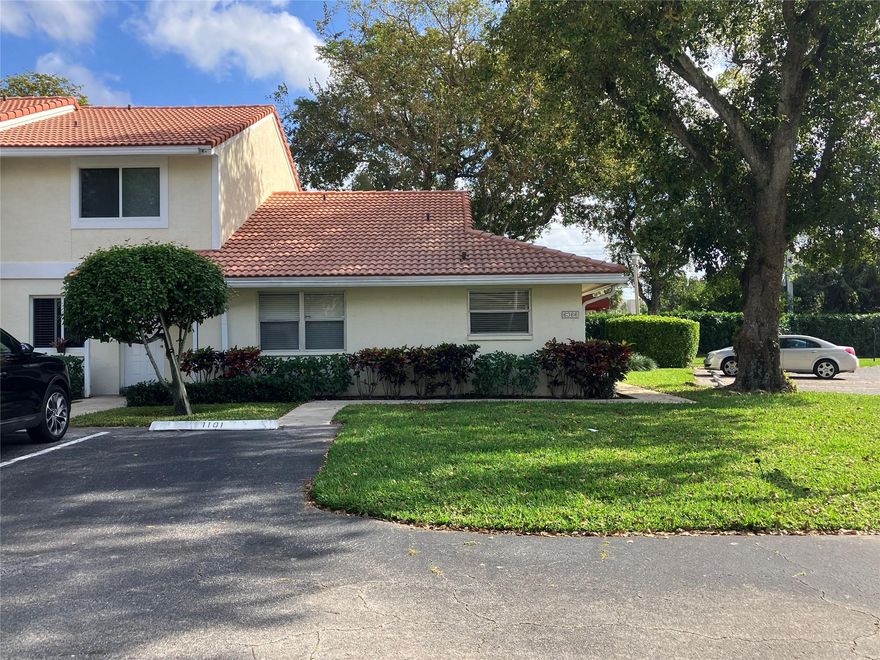 2 bedrom 2 bath townhouse located in highly sought after Boca Walk. One story corner unit. Bright kitchen, large open dining/living room. Washer and dryer in unit. Screened in patio. Short walk to the pool. Hoa includes cable and internet. Close to schools, shopping, transportation and more. No leasing until 1 year after a purchase. Photos supplied by the owner from when the property was purchased.