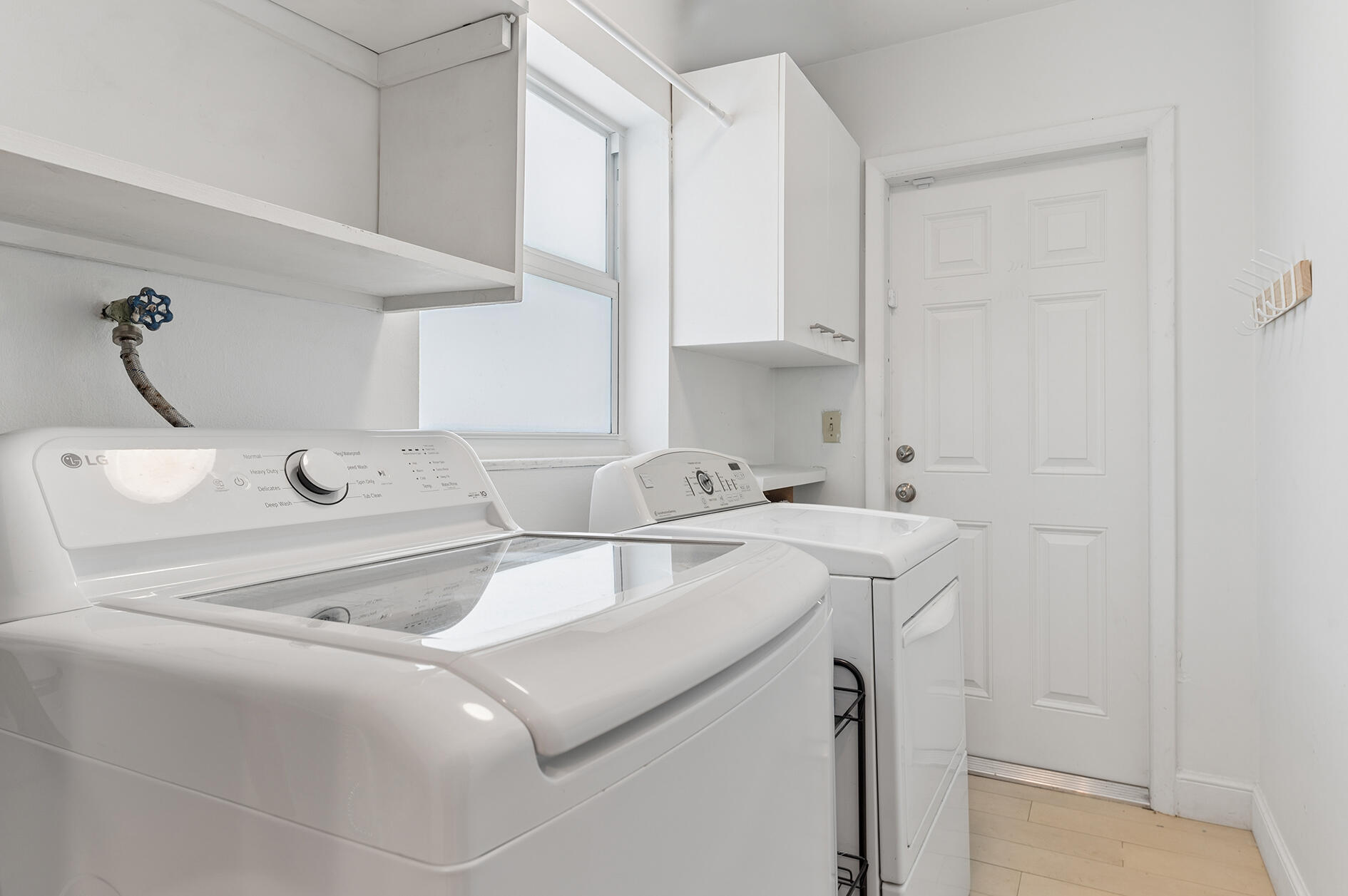 TROPIC PALMS 2 - Residential