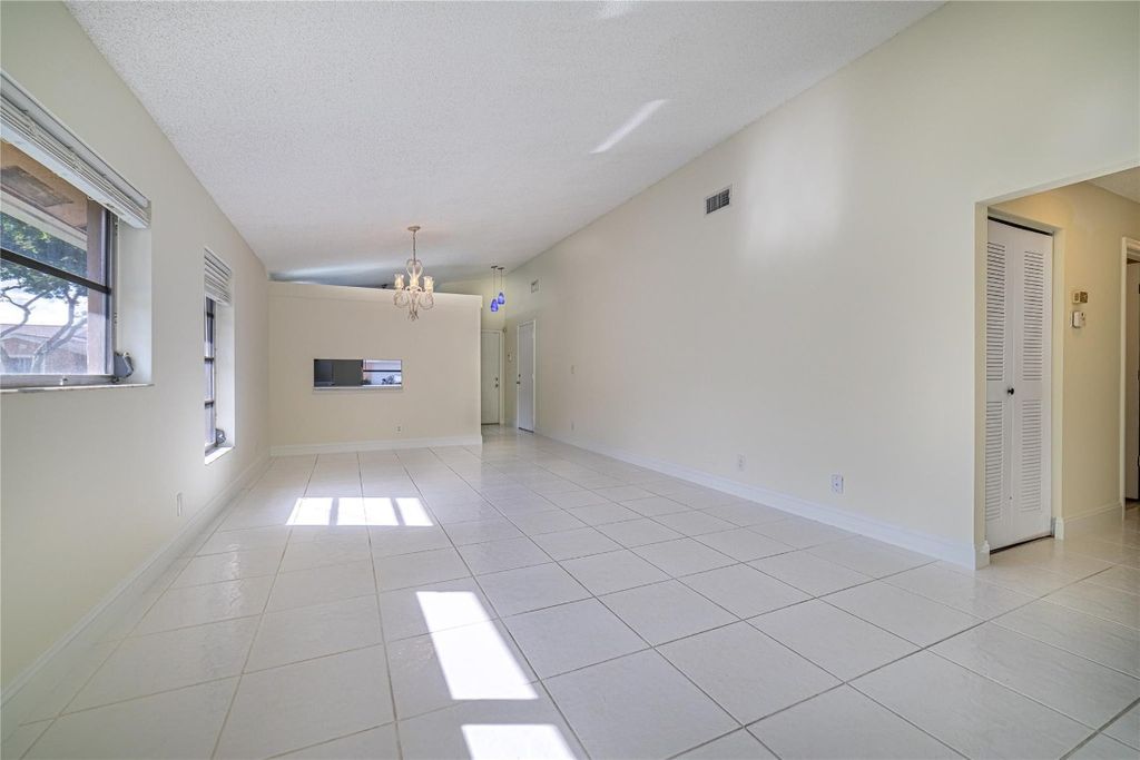 Photo of 8307 Summerbreeze Lane, Boca Raton, FL 33496 (MLS # F10528281)