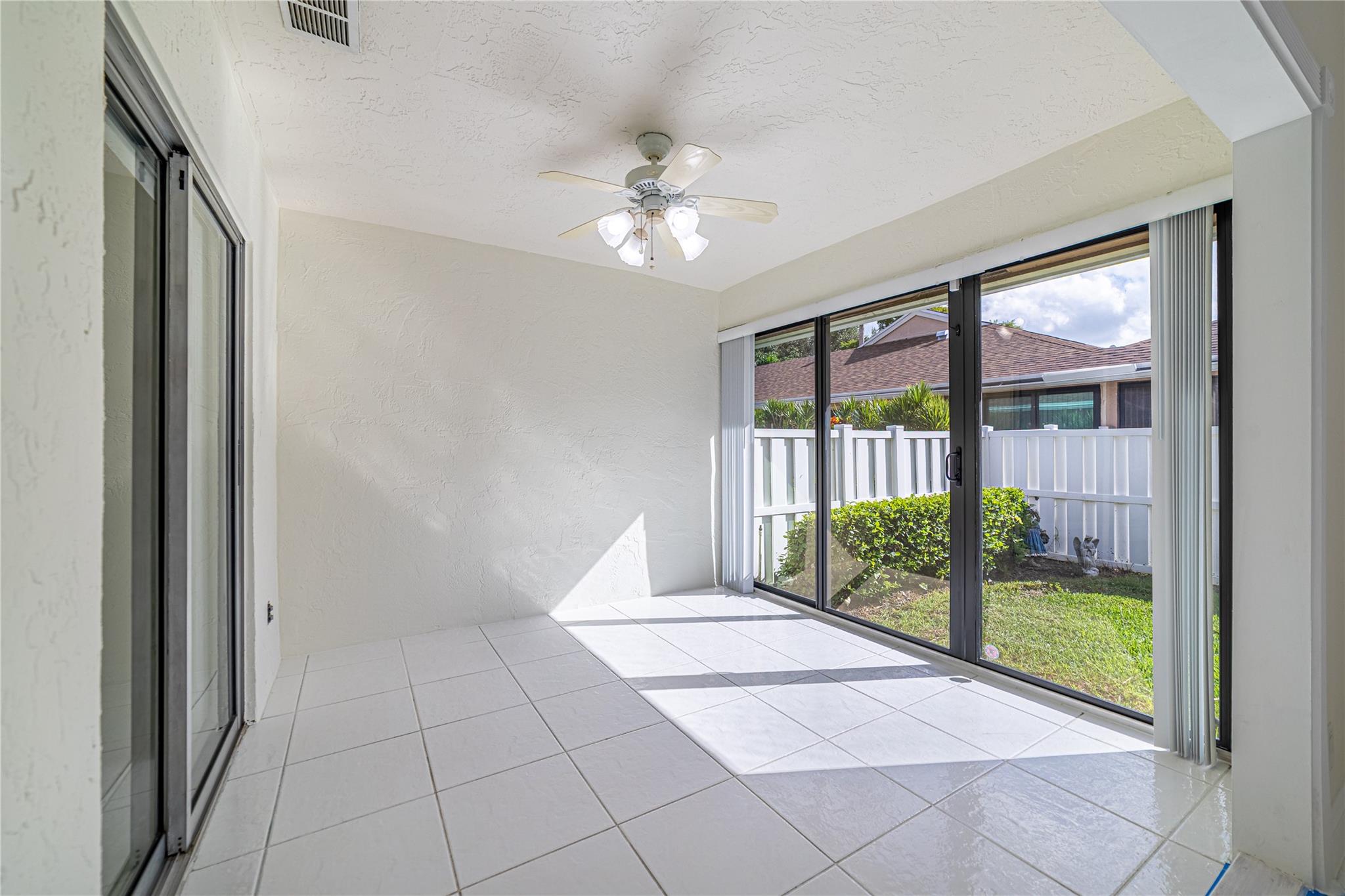 8307 Summerbreeze Ln
