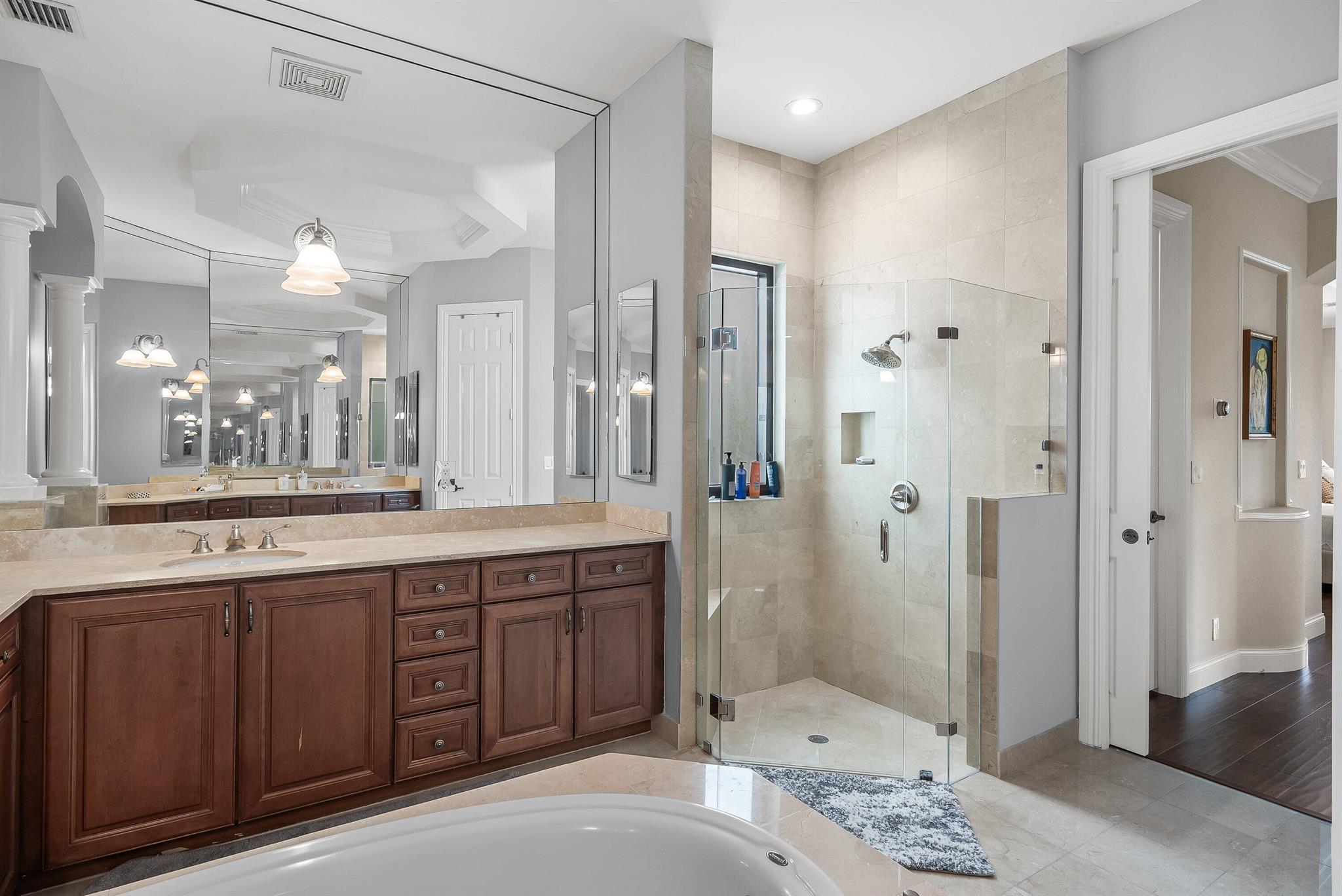 Casa Bella - Residential