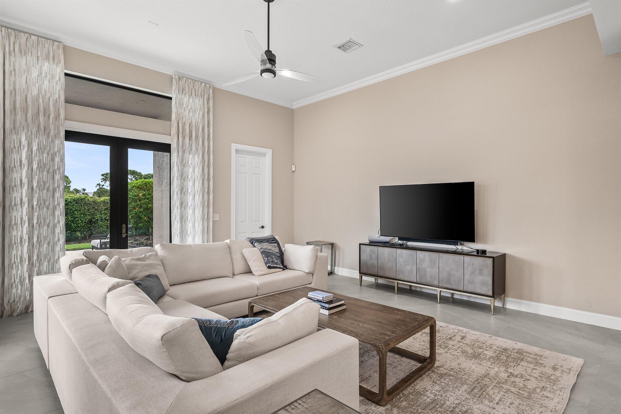 Casa Bella - Residential