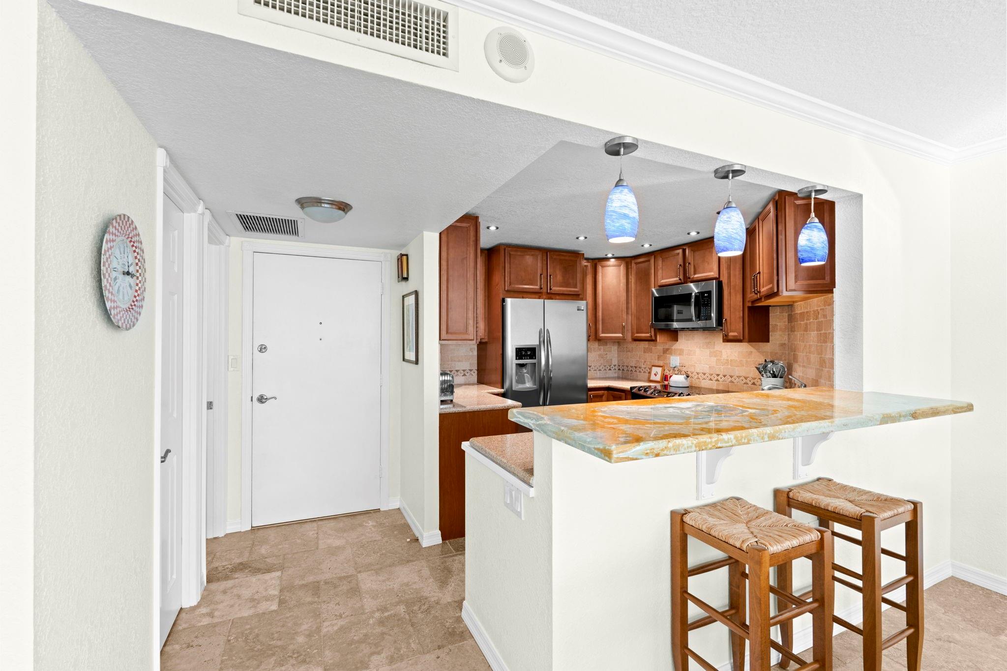 CARLTON TOWER - Residential