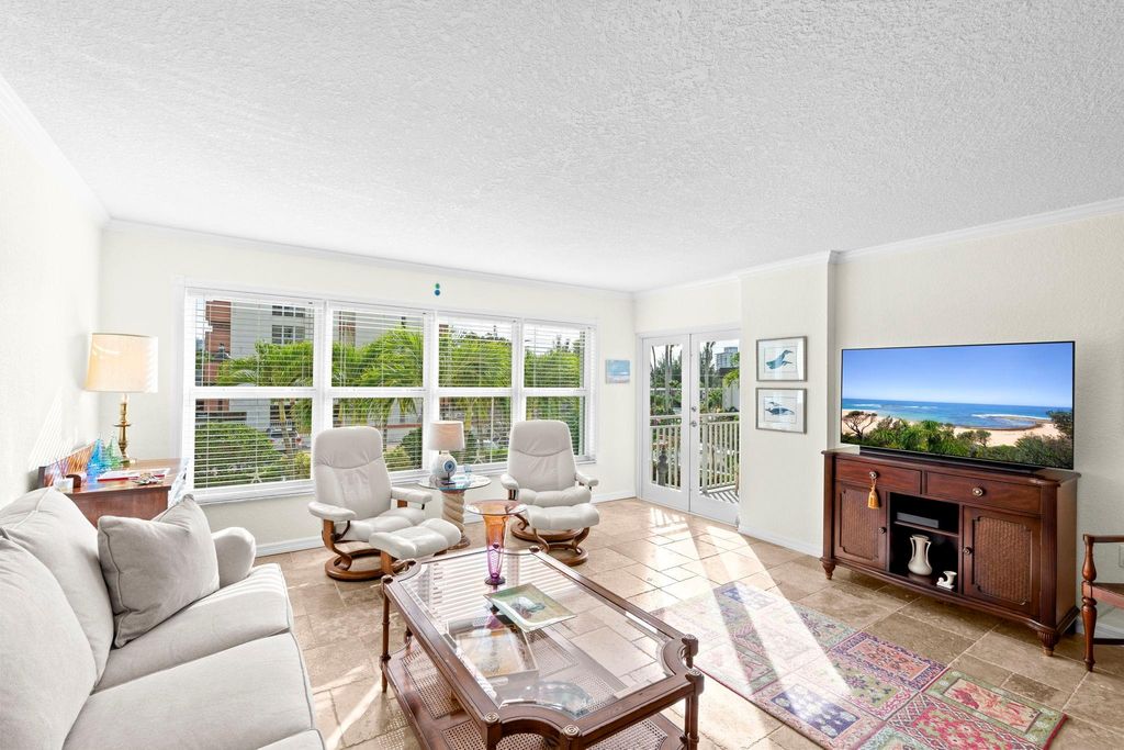 Photo of 3000 E Sunrise Blvd #2E, Fort Lauderdale, FL 33304 (MLS # F10539664)