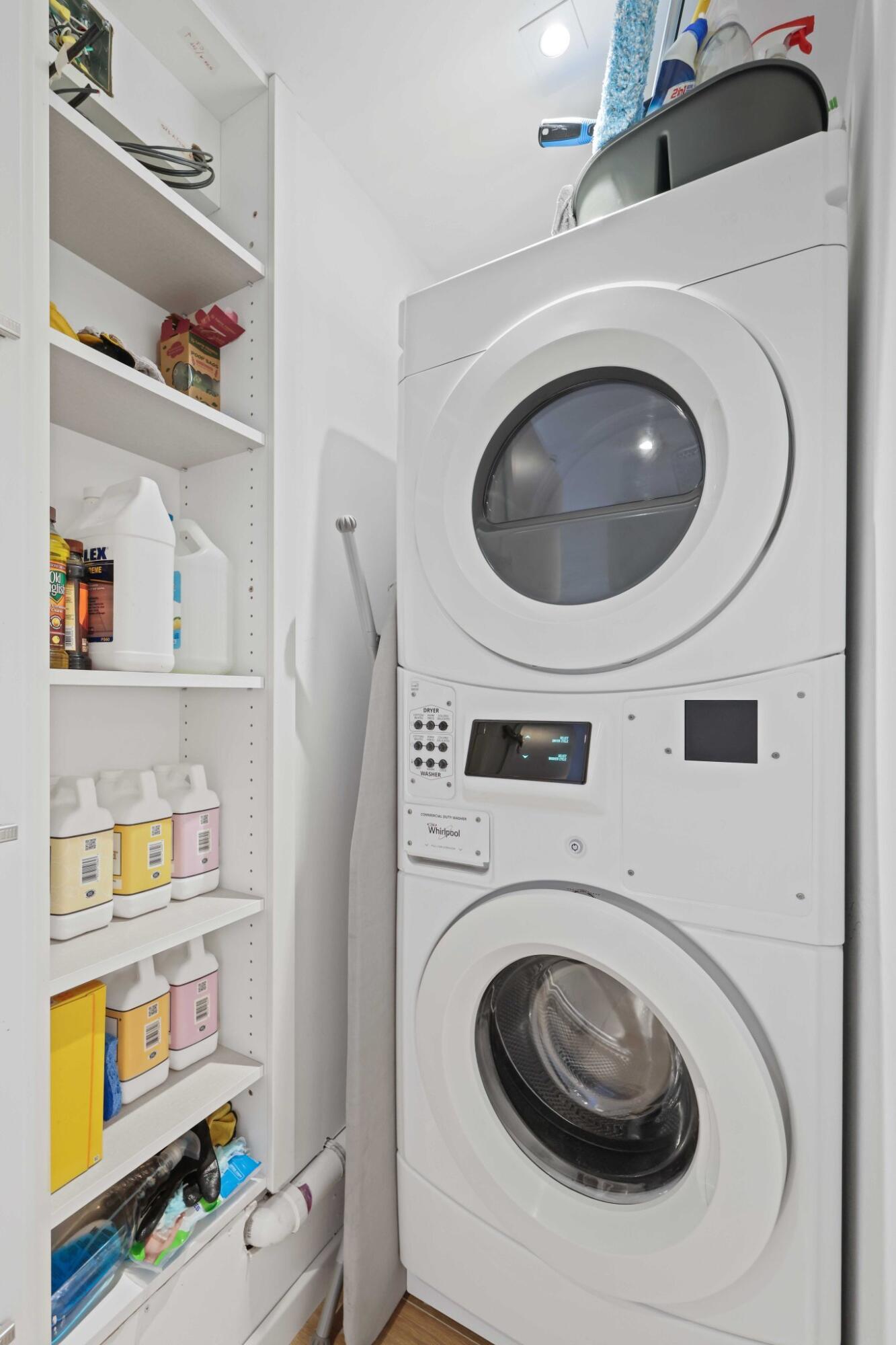 VILLA MAGNA CONDO - Residential