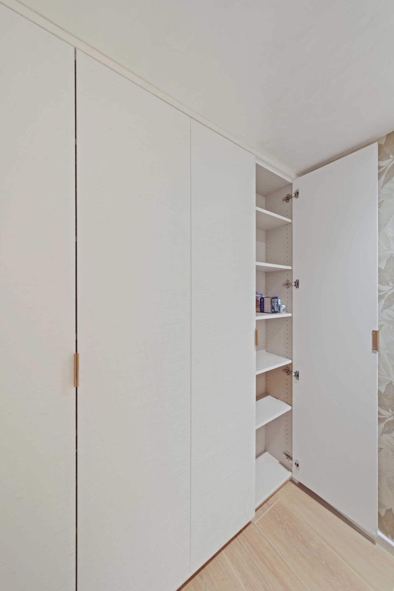 VILLA MAGNA CONDO - Residential