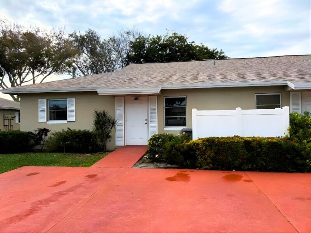 Photo of 18867 Candlewick Drive, Boca Raton, FL 33496 (MLS # R11158447)