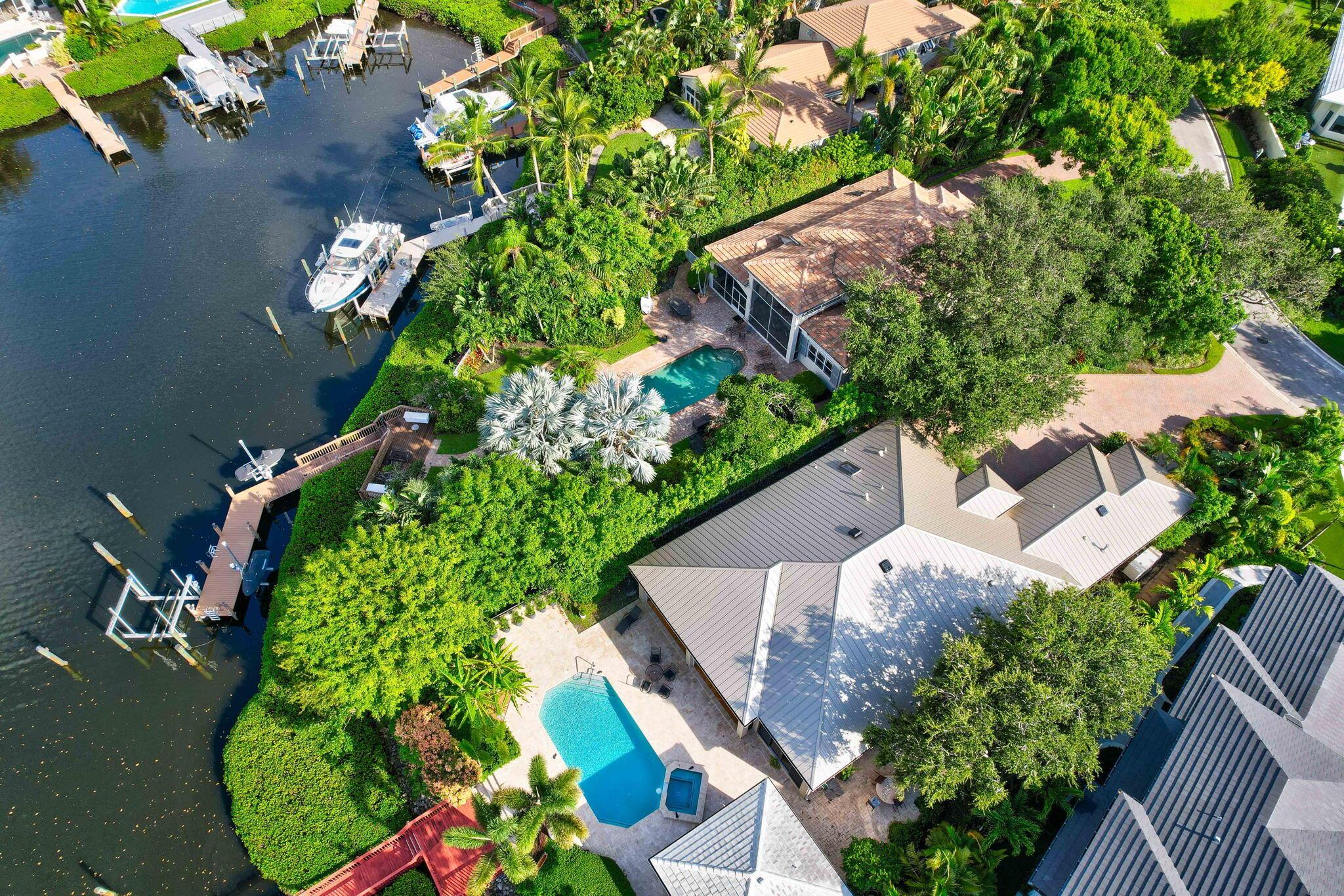 ADMIRALS COVE PAR A - Residential