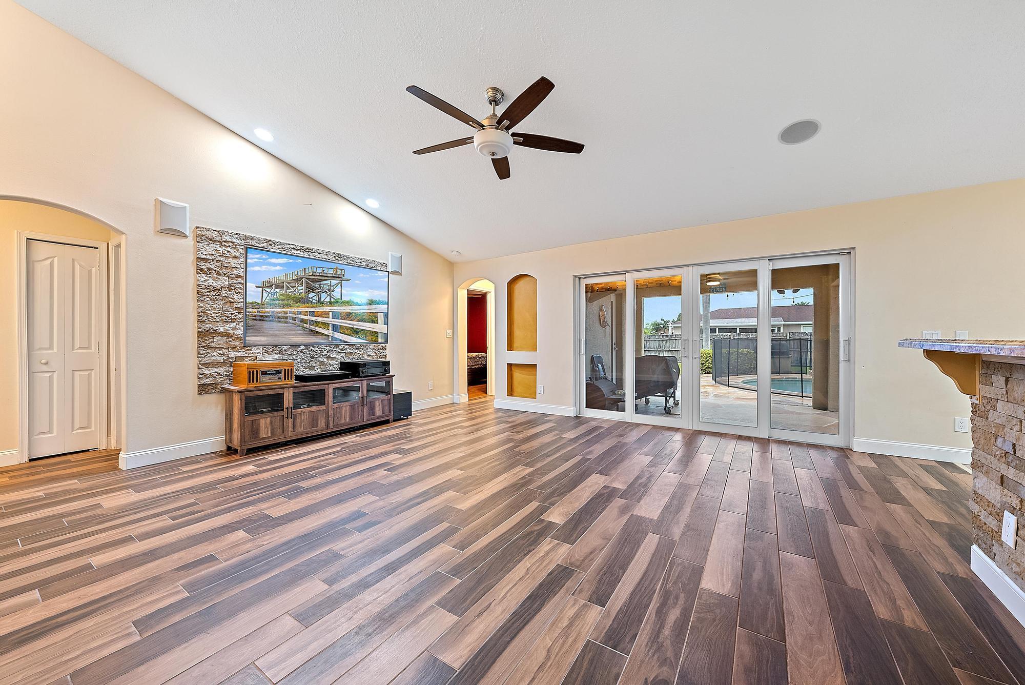 PORT ST LUCIE SECTION - Residential