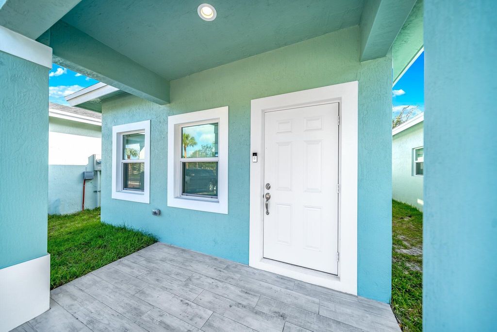 Photo of 2710 Nokomis Avenue, West Palm Beach, FL 33409 (MLS # B26003163)