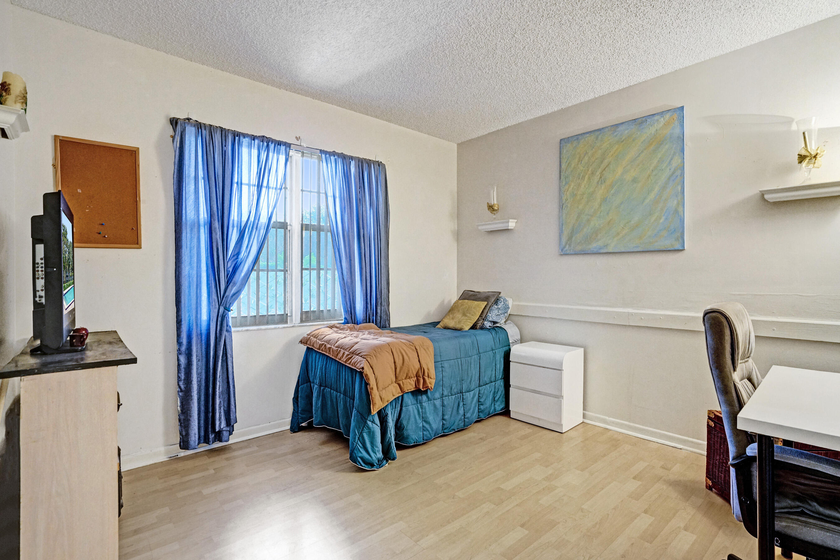 IVANHOE EAST AT CENTURY VILLAGE - Residential