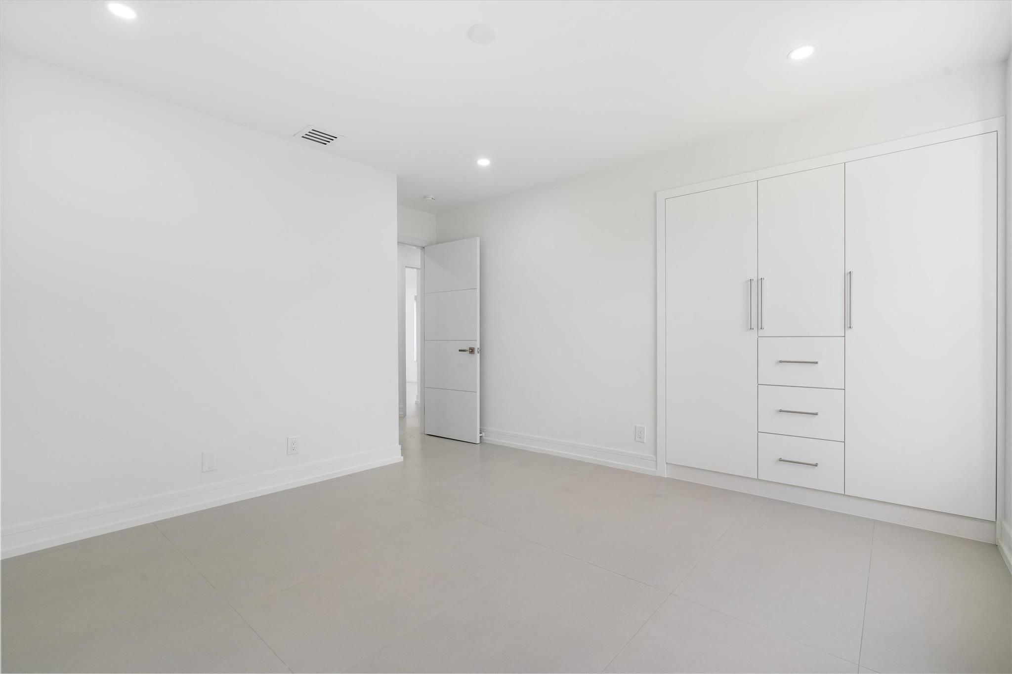 Pines at Boca Del Mar - Residential