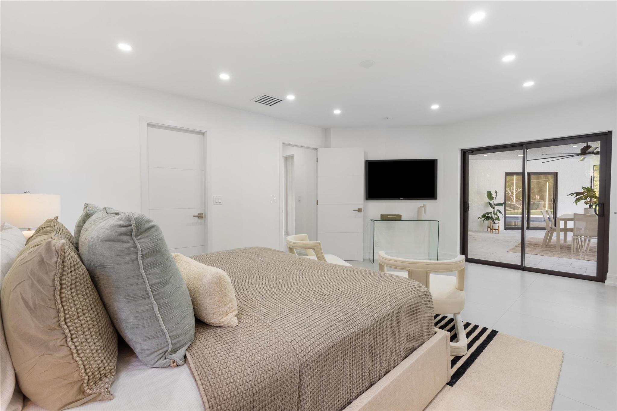 Pines at Boca Del Mar - Residential